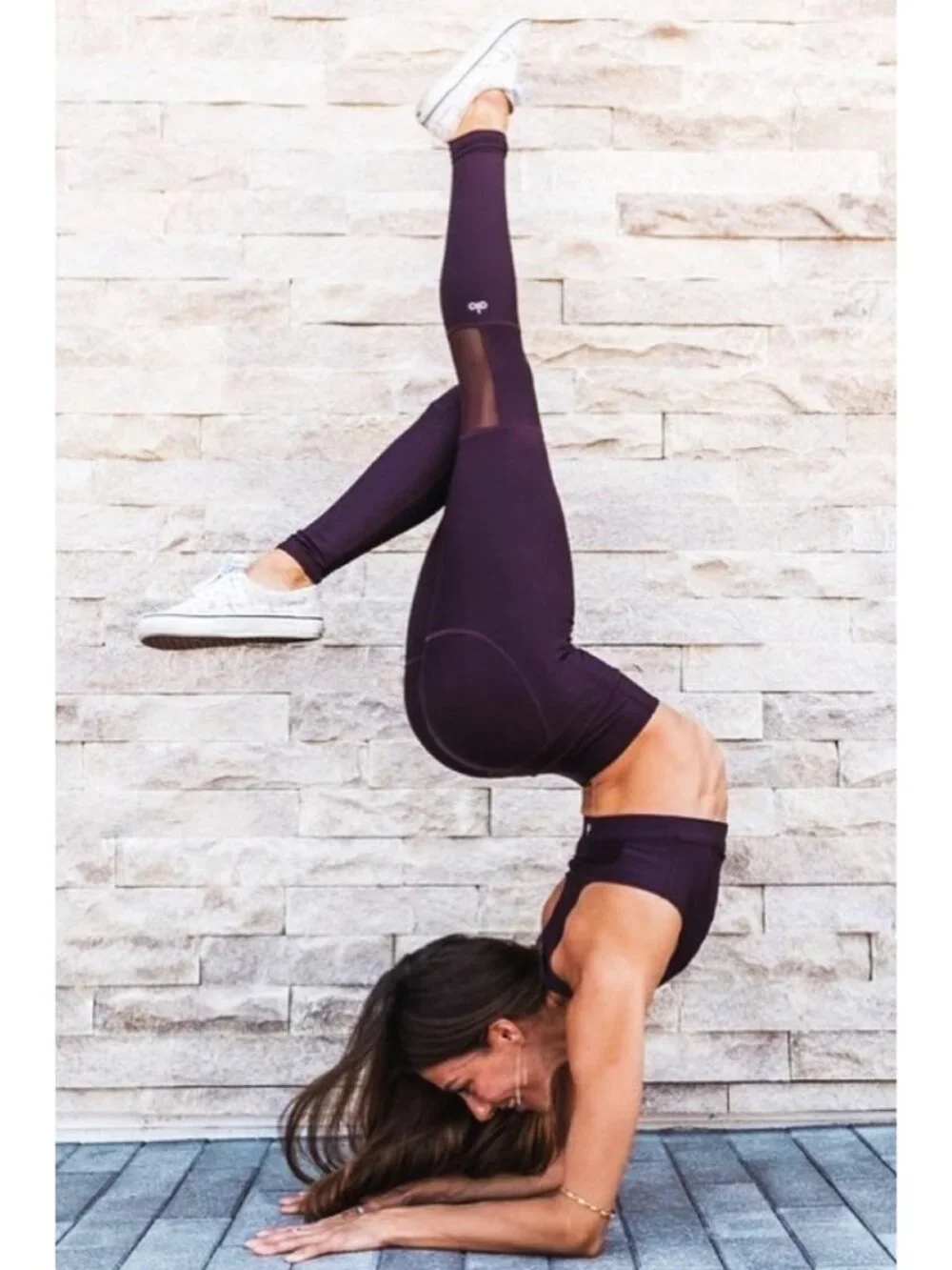 Alo Airlift High-Waist Embody Legging Oxblood Mesh Cut-Outs Cutouts Hi-Rise Pant